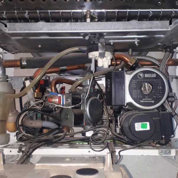 سرویس پکیج داخل منزل و در حضور مشتری در اراک